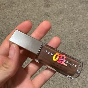Fenty Beauty Brown Gloss